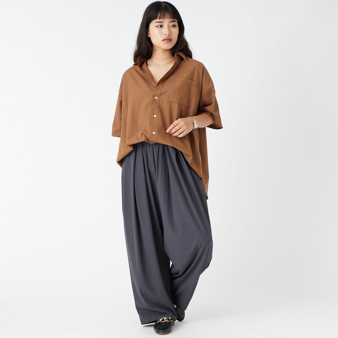Jeans Factory Clothes [ジーンズファクトリークローズ] ショートスリーブ メンズライクビッグシャツ [IN8-SH-6] 219 BROWN &&モデル身長：162cm 着用サイズ：F&&