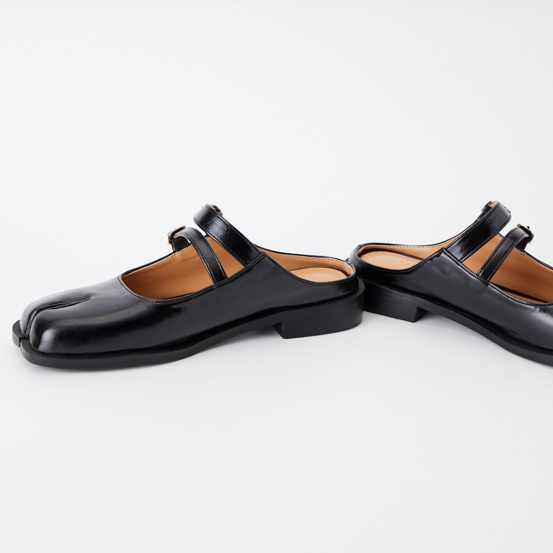 PAES [ペイズ] ダブルバックルミュール [DOUBLE-BUCKLE-MULE] BLACK