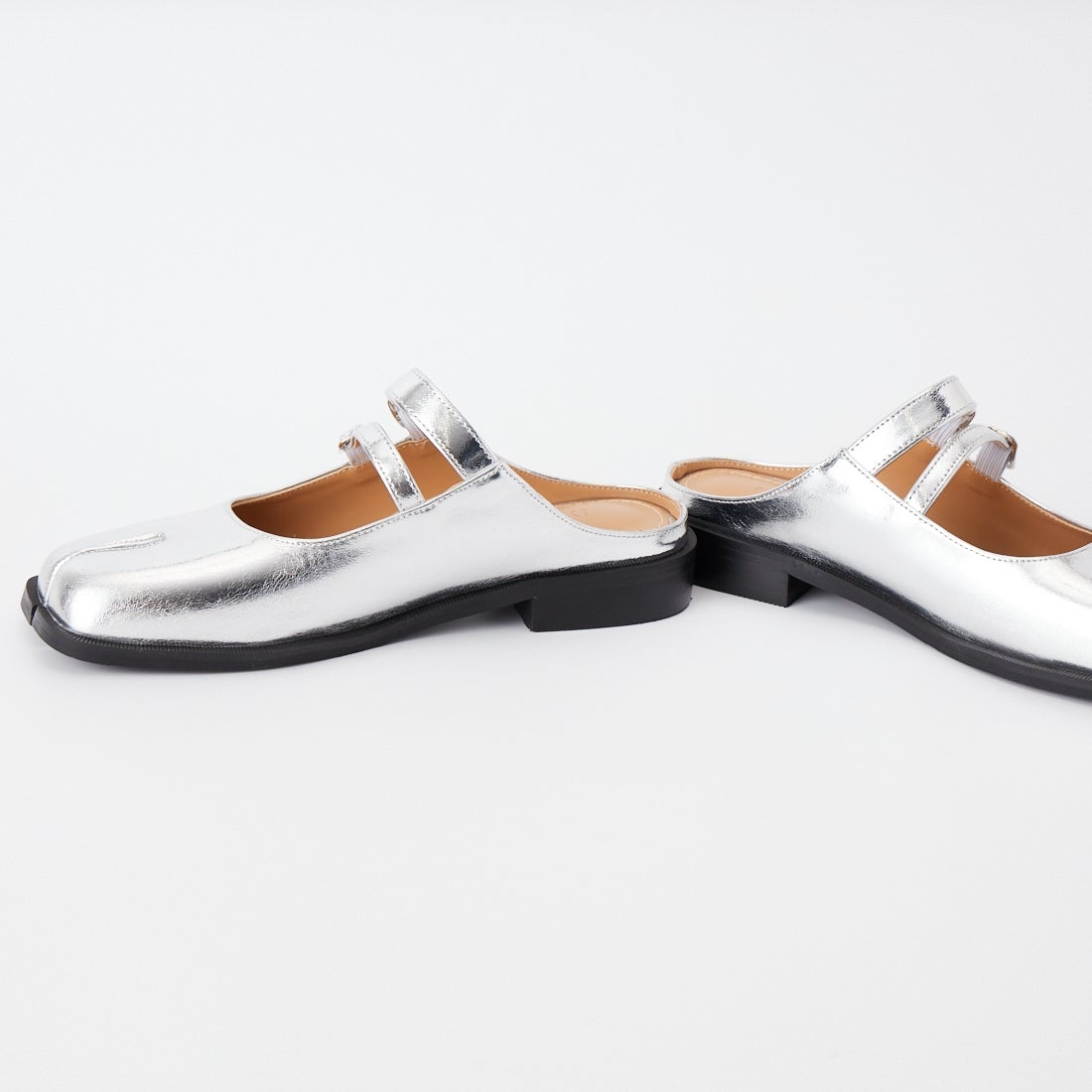PAES [ペイズ] ダブルバックルミュール [DOUBLE-BUCKLE-MULE] SILVER