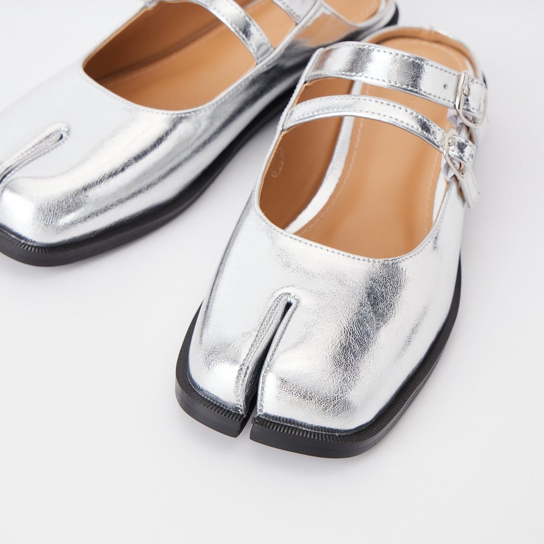 PAES [ペイズ] ダブルバックルミュール [DOUBLE-BUCKLE-MULE] SILVER