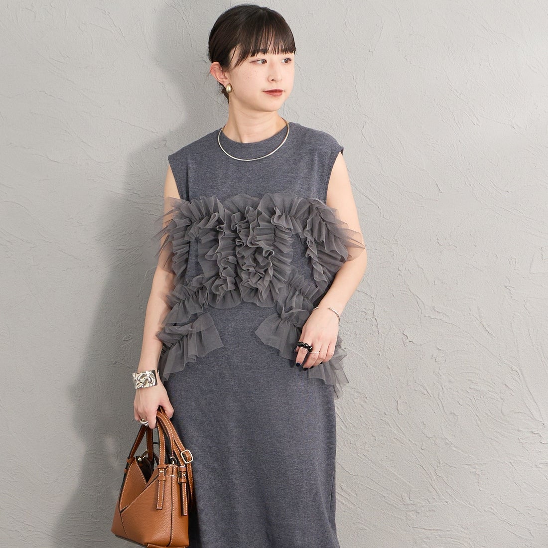 nenom [ネノム] マルチWAYチュールドッキングワンピース [NE26322013] 08 CHARCOA &&モデル身長：150cm 着用サイズ：F&&