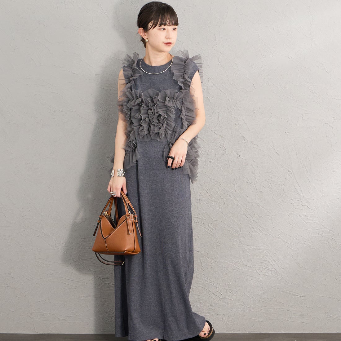 nenom [ネノム] マルチWAYチュールドッキングワンピース [NE26322013] 08 CHARCOA &&モデル身長：150cm 着用サイズ：F&&