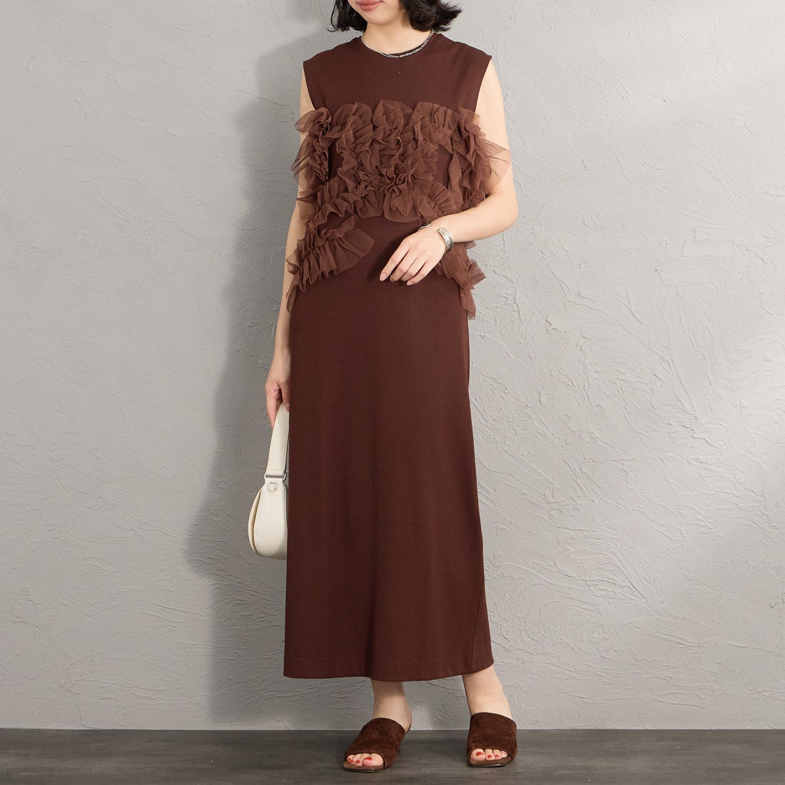 nenom [ネノム] マルチWAYチュールドッキングワンピース [NE26322013] 28 BROWN &&モデル身長：162cm 着用サイズ：F&&