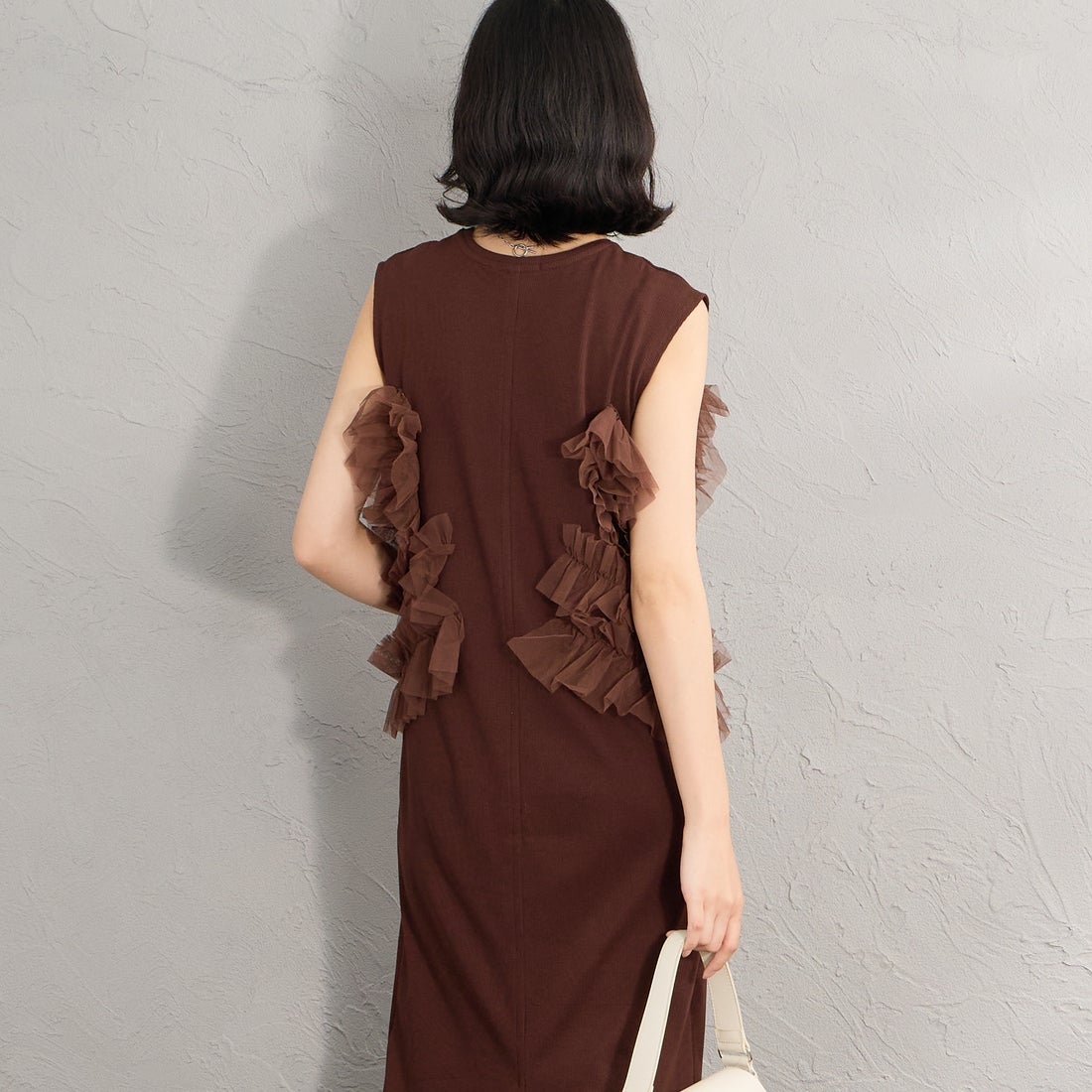 nenom [ネノム] マルチWAYチュールドッキングワンピース [NE26322013] 28 BROWN &&モデル身長：162cm 着用サイズ：F&&