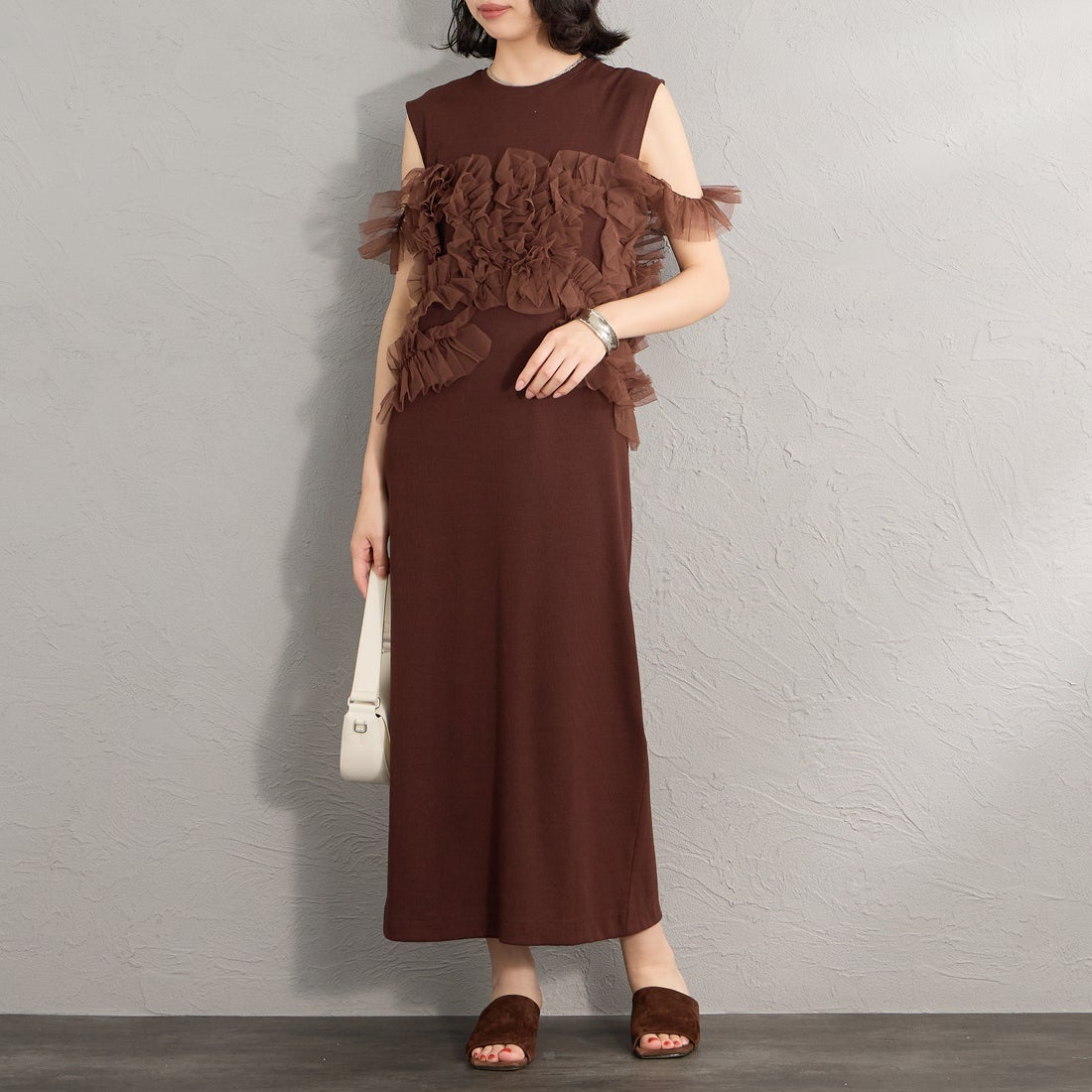 nenom [ネノム] マルチWAYチュールドッキングワンピース [NE26322013] 28 BROWN &&モデル身長：162cm 着用サイズ：F&&