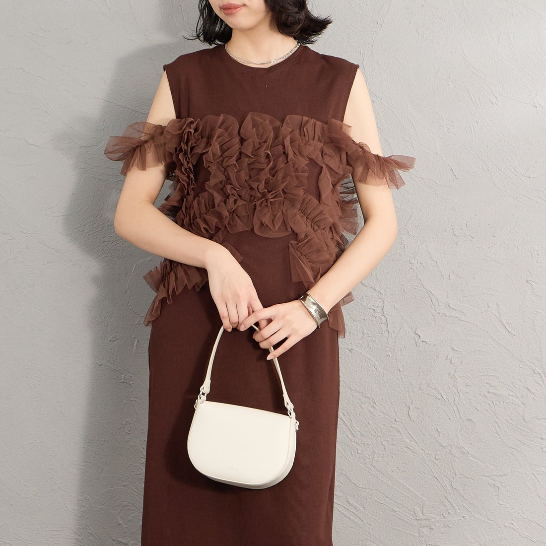 nenom [ネノム] マルチWAYチュールドッキングワンピース [NE26322013] 28 BROWN &&モデル身長：162cm 着用サイズ：F&&