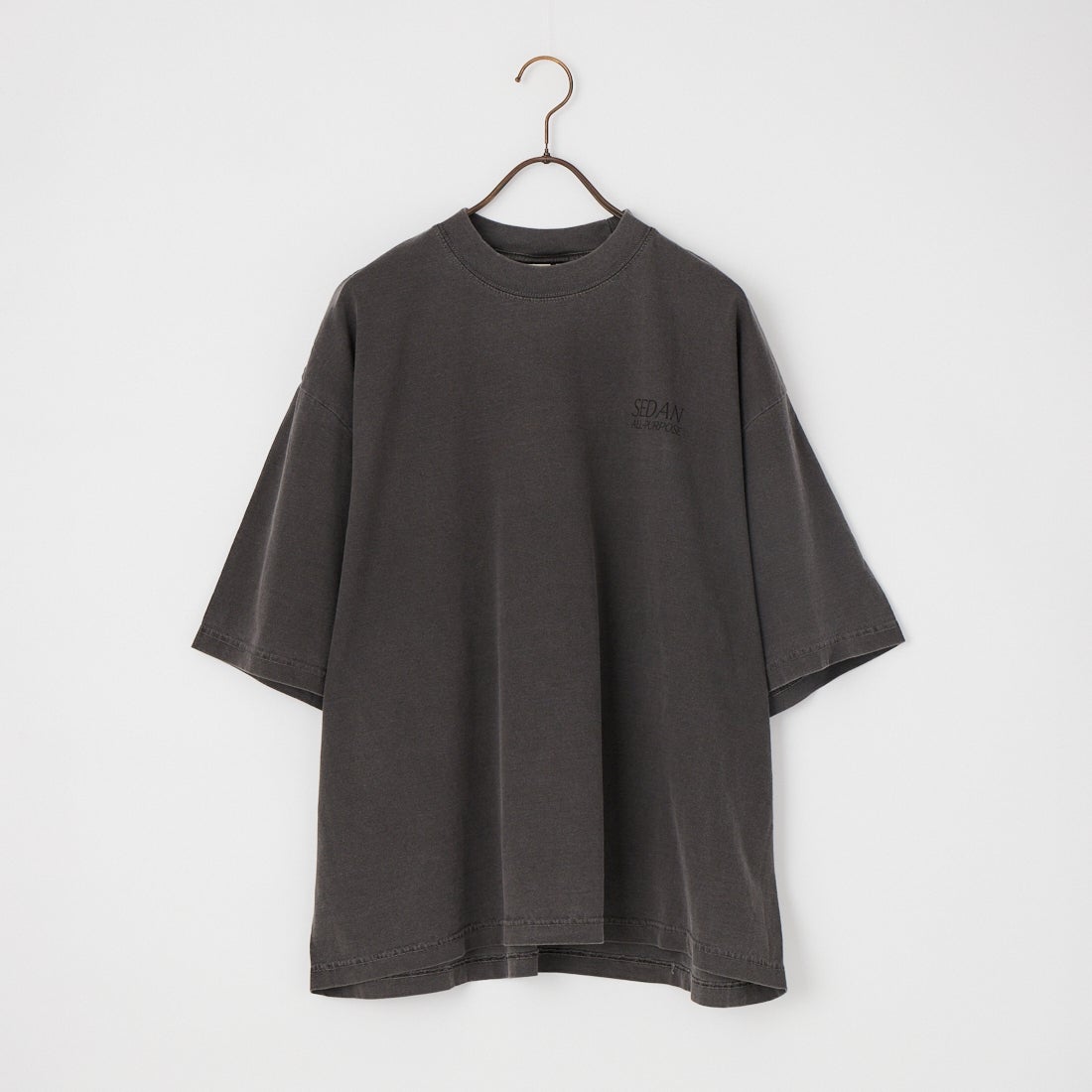 SEDAN ALL-PURPOSE [セダン オールパーパス] ガーメントダイショートスリーブTシャツ [SD26S-CT13] CHARCOAL
