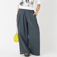 09 BLACK&&モデル身長：162cm 着用サイズ：F&&