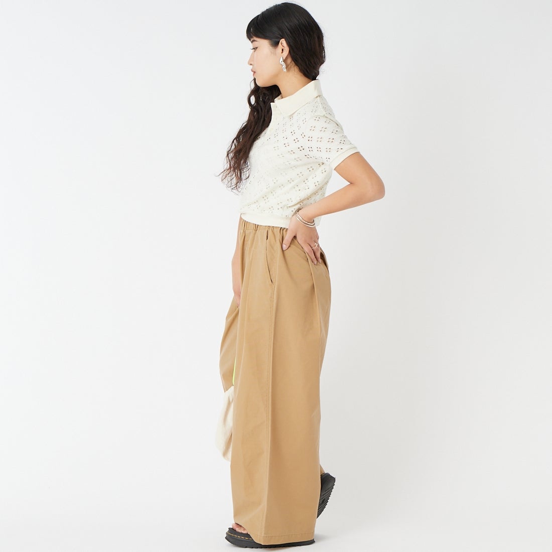 KIFFE [キッフェ] ギャザーワイドパンツ [KF261PD00062] 23 BEIGE &&モデル身長：162cm 着用サイズ：F&&