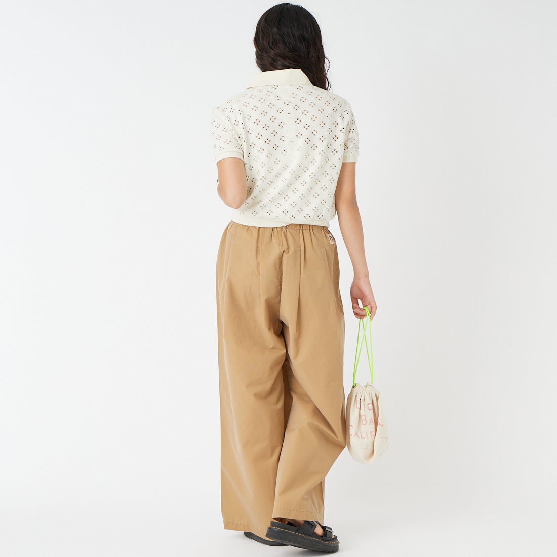 KIFFE [キッフェ] ギャザーワイドパンツ [KF261PD00062] 23 BEIGE &&モデル身長：162cm 着用サイズ：F&&
