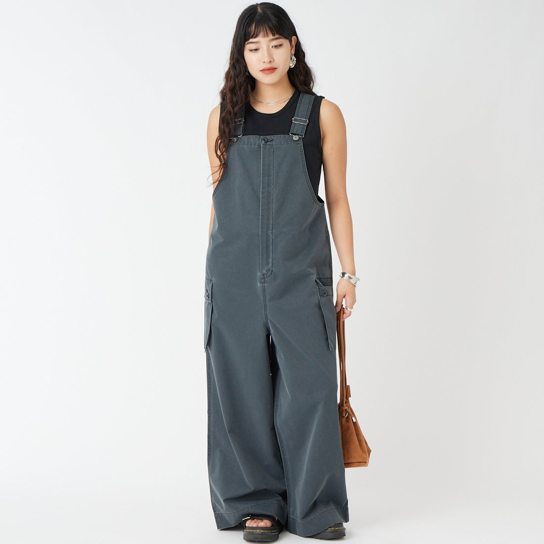 09 BLACK&&モデル身長：162cm 着用サイズ：F&&