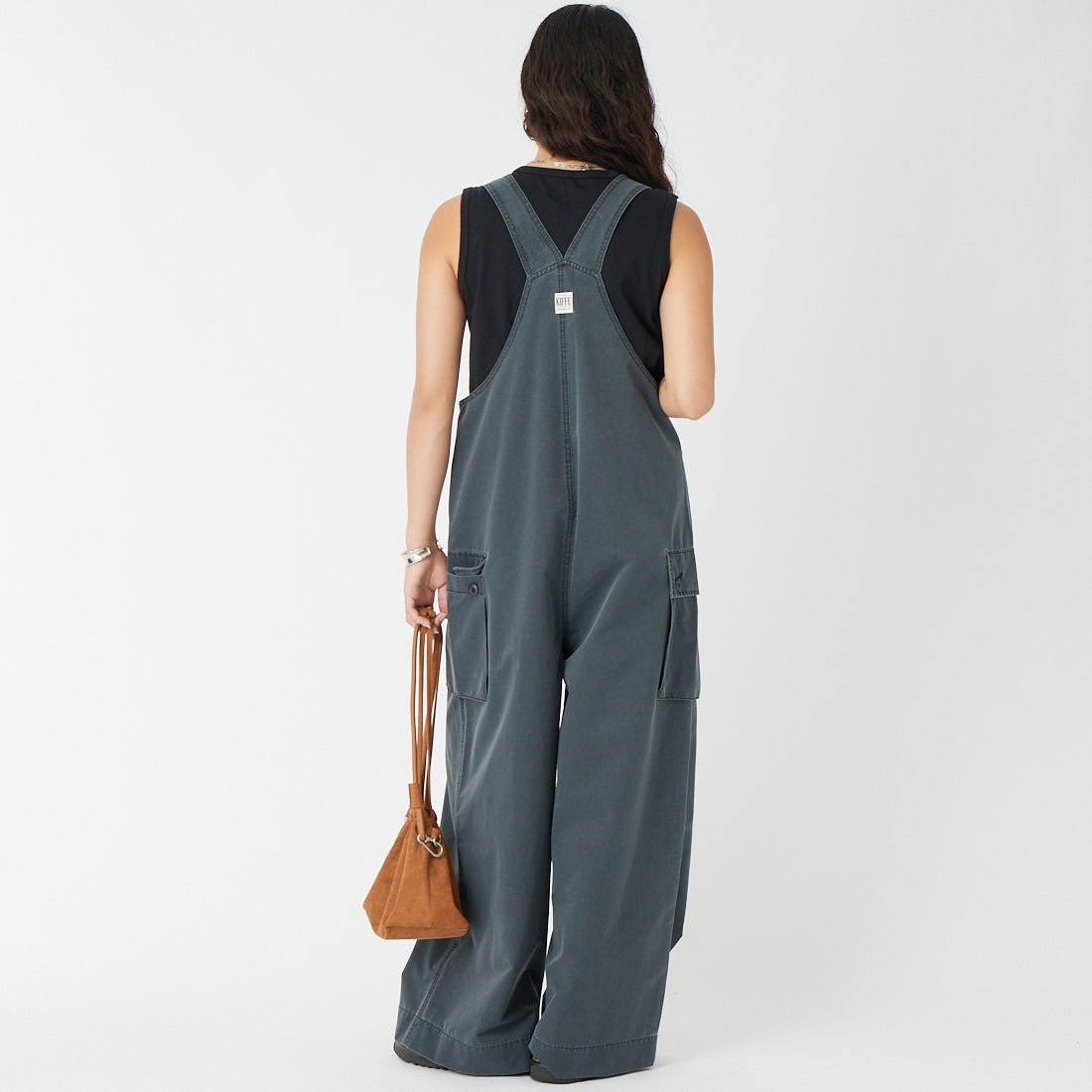 KIFFE [キッフェ] ミリタリーオーバーオール [KF261PD00032] 09 BLACK &&モデル身長：162cm 着用サイズ：F&&
