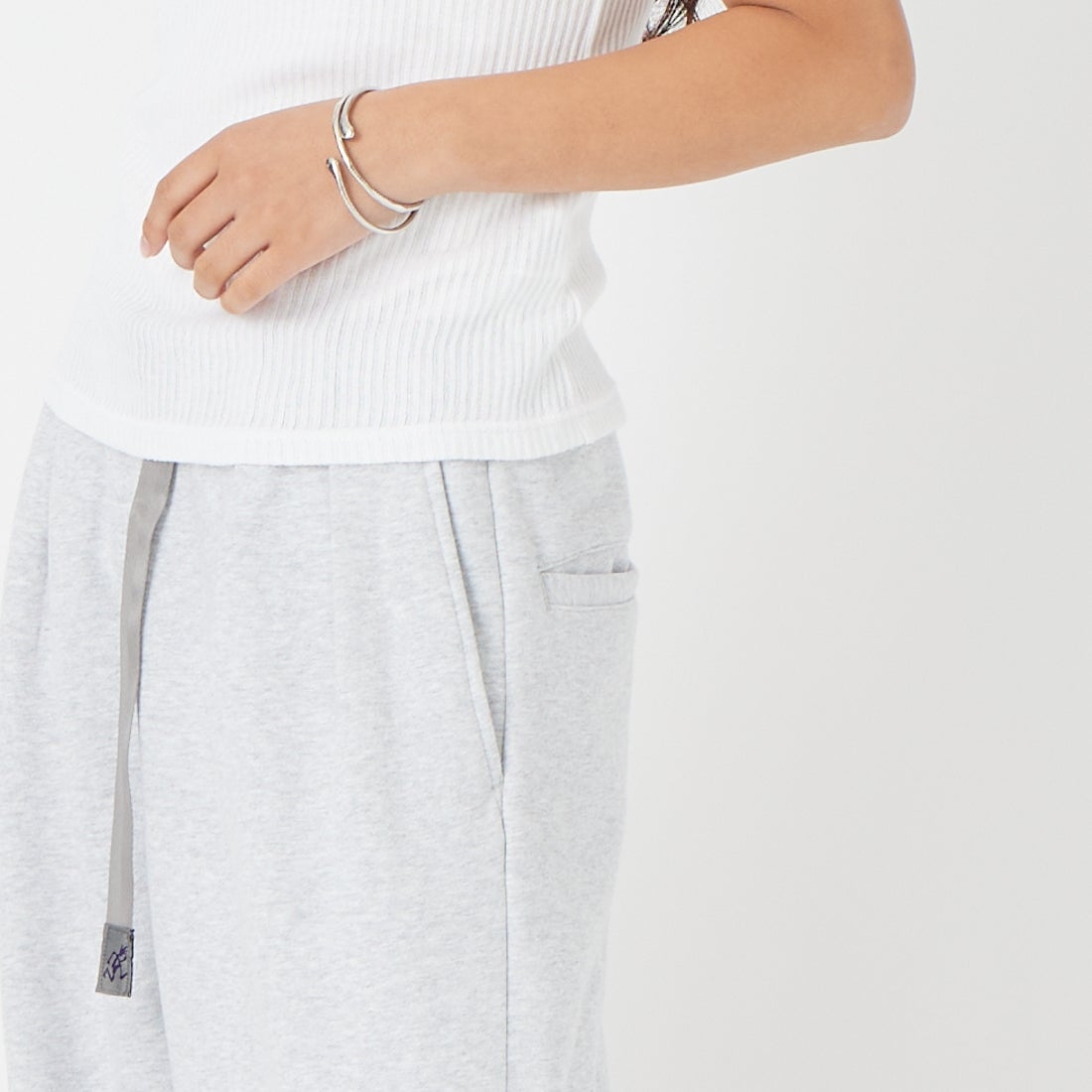 HOOP COOP [ホープコープ] ローゲージリブ ショートスリーブTシャツ [S26002] WHITE &&モデル身長：162cm 着用サイズ：ONE SIZE&&