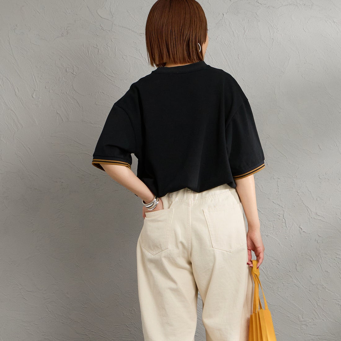 FRED PERRY [フレッドペリー] 別注 ツインティップライン ワイドシルエット鹿の子Tシャツ [FPM-26S-021JF] BLACK/DARK &&モデル身長：159cm 着用サイズ：S&&