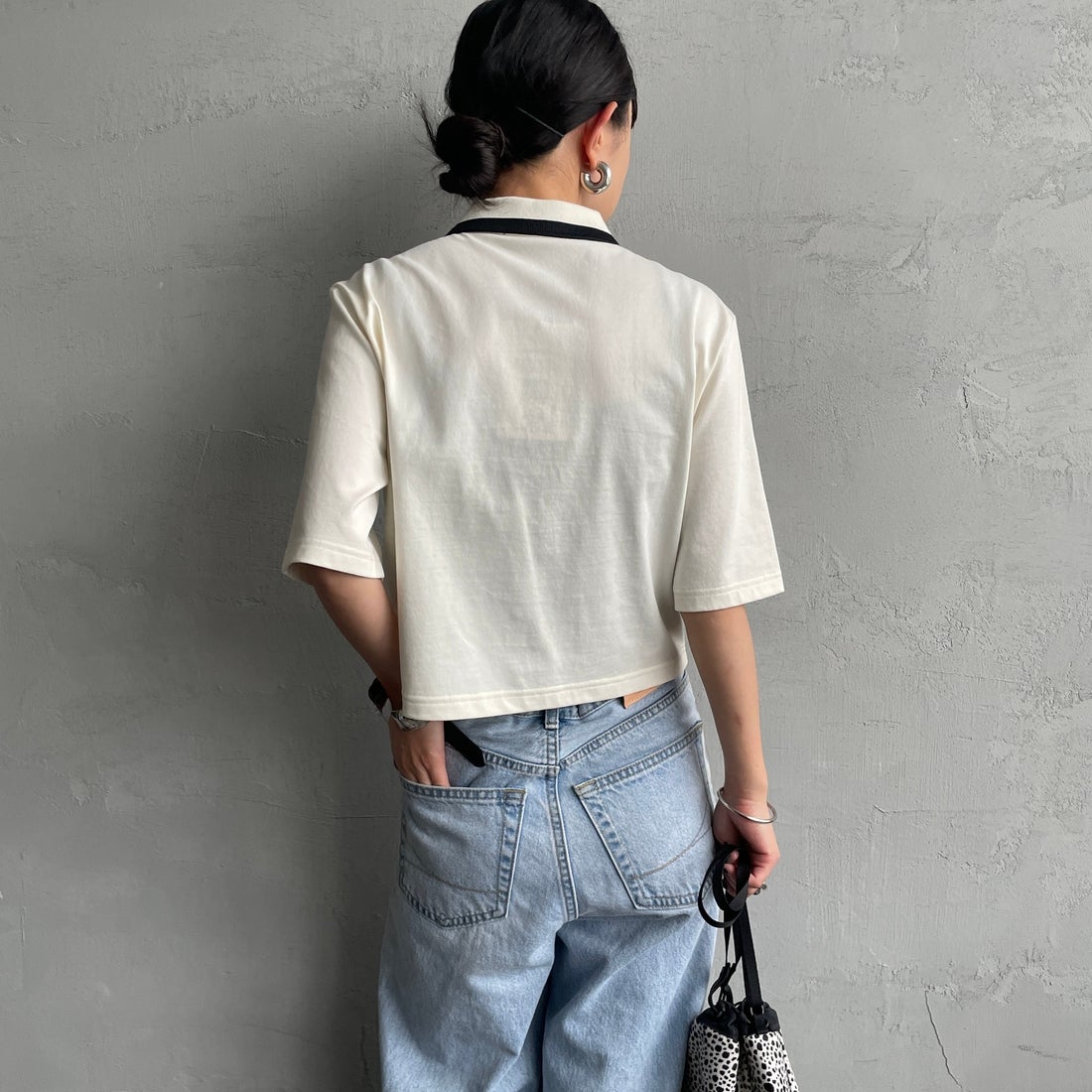 FRED PERRY [フレッドペリー] ボールドティップラインポロシャツ [G2182] 560 ECRU &&モデル身長：150cm 着用サイズ：10&&