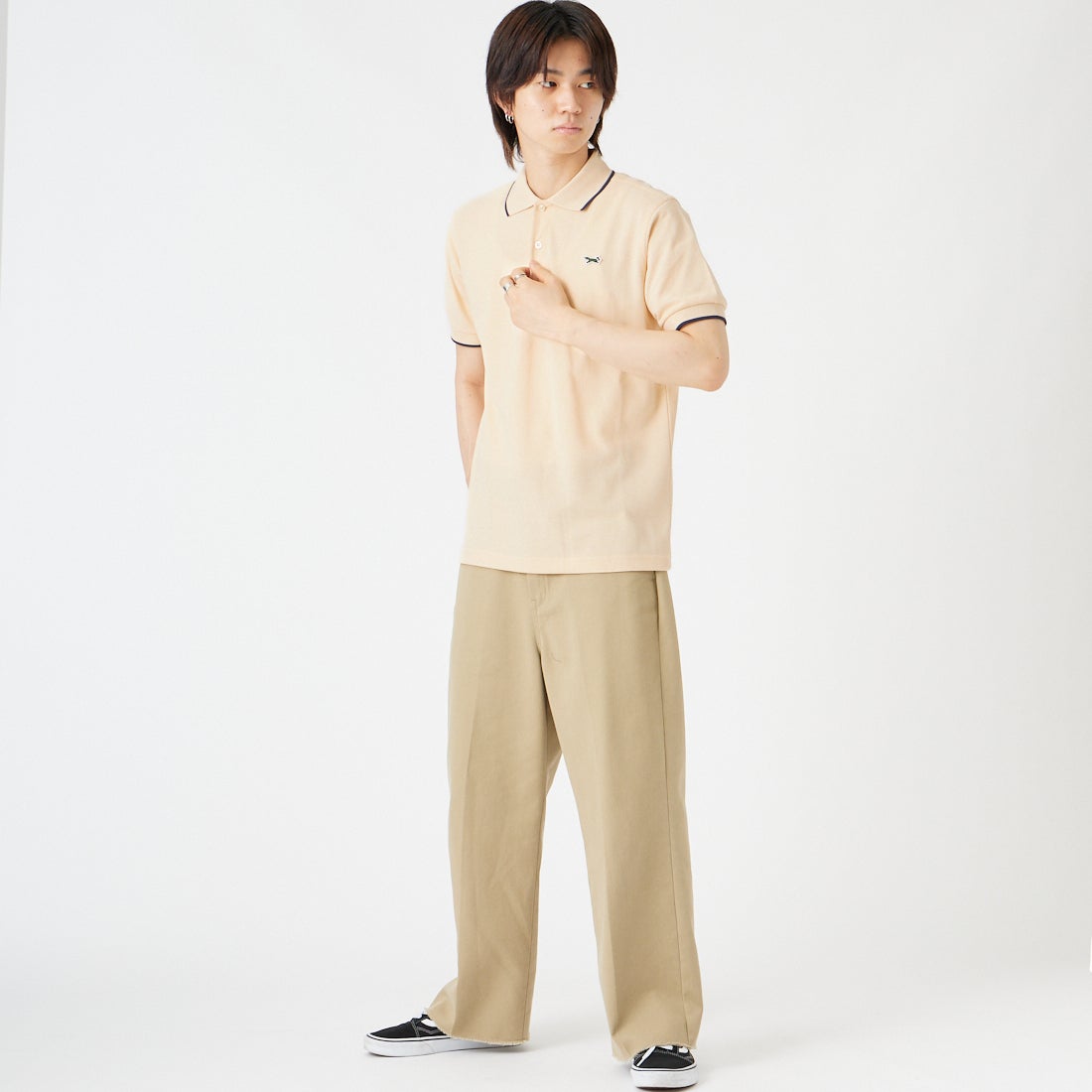 THE FOX [ザフォックス] 別注 ワンポイントロゴ ティップラインポロシャツ [JFU26SS-09-JF] ECRU &&モデル身長：177cm 着用サイズ：M&&