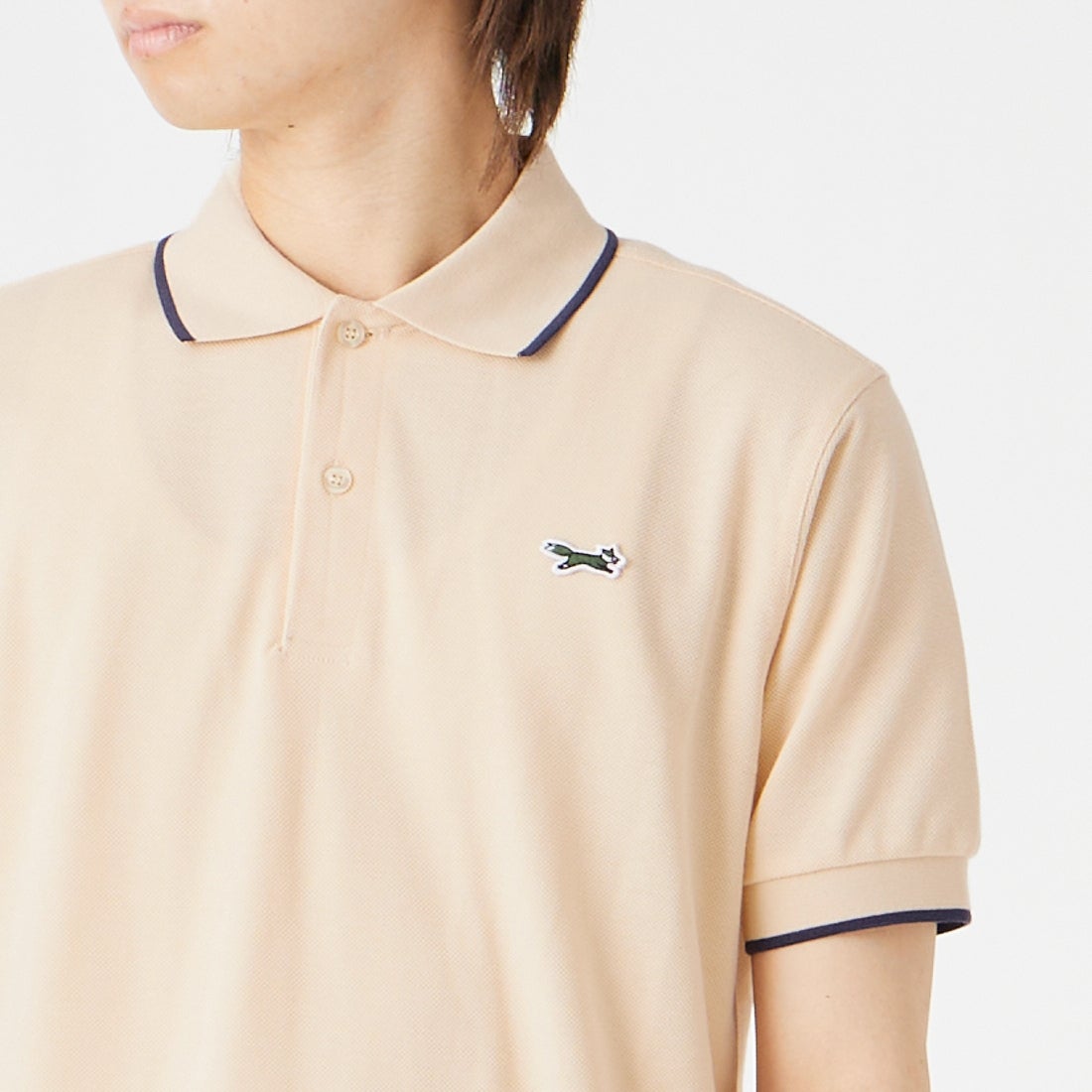 THE FOX [ザフォックス] 別注 ワンポイントロゴ ティップラインポロシャツ [JFU26SS-09-JF] ECRU &&モデル身長：177cm 着用サイズ：M&&