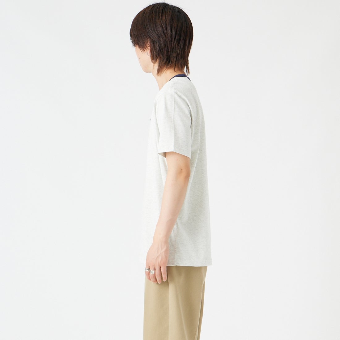 THE FOX [ザフォックス] 別注 ワンポイントロゴワッペン リンガーTシャツ [JFU26SS-10-JF] ASH &&モデル身長：177cm 着用サイズ：M&&