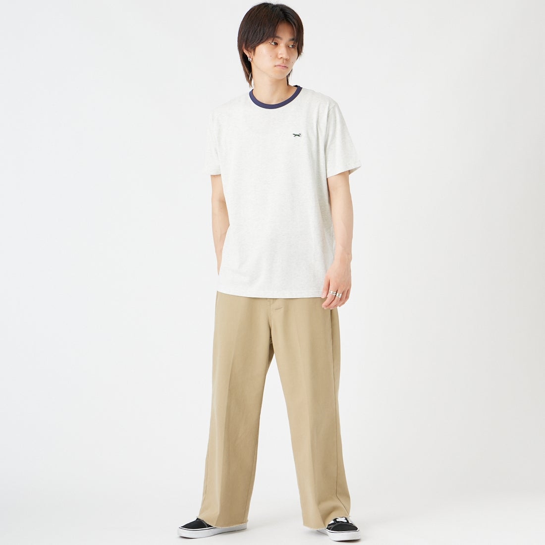 THE FOX [ザフォックス] 別注 ワンポイントロゴワッペン リンガーTシャツ [JFU26SS-10-JF] ASH &&モデル身長：177cm 着用サイズ：M&&