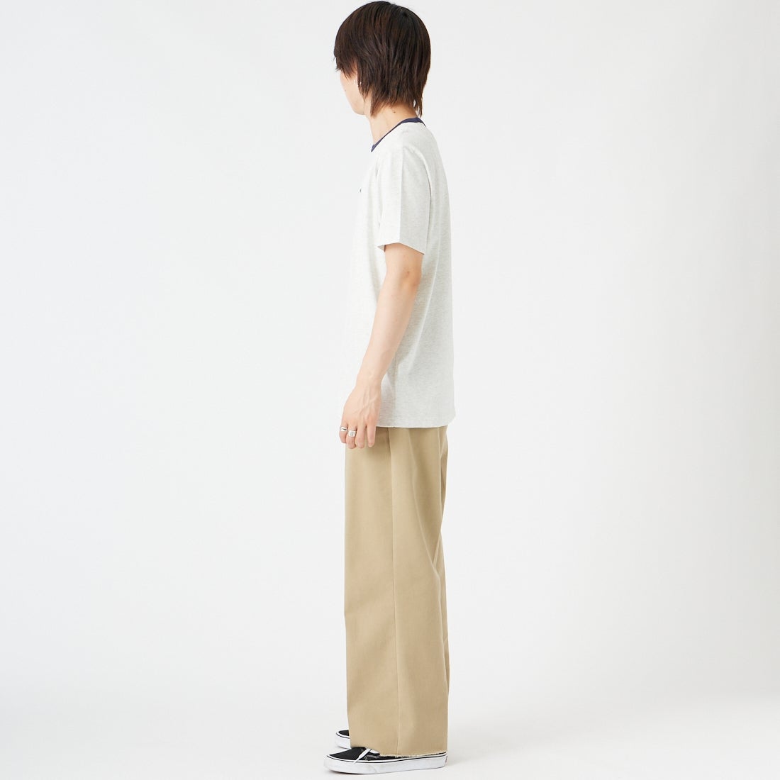 THE FOX [ザフォックス] 別注 ワンポイントロゴワッペン リンガーTシャツ [JFU26SS-10-JF] ASH &&モデル身長：177cm 着用サイズ：M&&