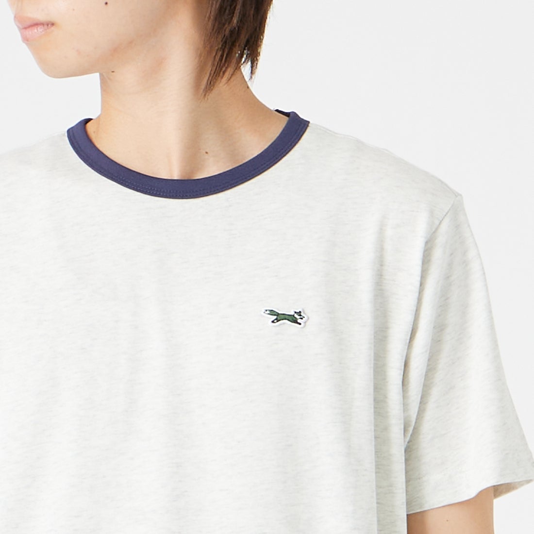 THE FOX [ザフォックス] 別注 ワンポイントロゴワッペン リンガーTシャツ [JFU26SS-10-JF] ASH &&モデル身長：177cm 着用サイズ：M&&