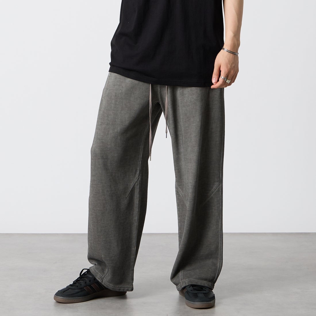 GRY&&モデル身長：177cm 着用サイズ：M&&