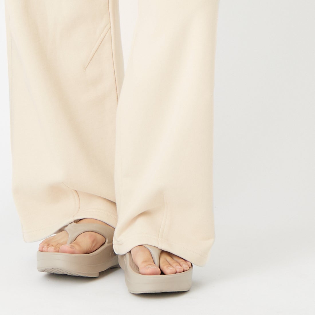 Noir Fabrik [ヌワールファブリック] スウェットパンツ [CE1-011] BEIGE &&モデル身長：162cm 着用サイズ：F&&