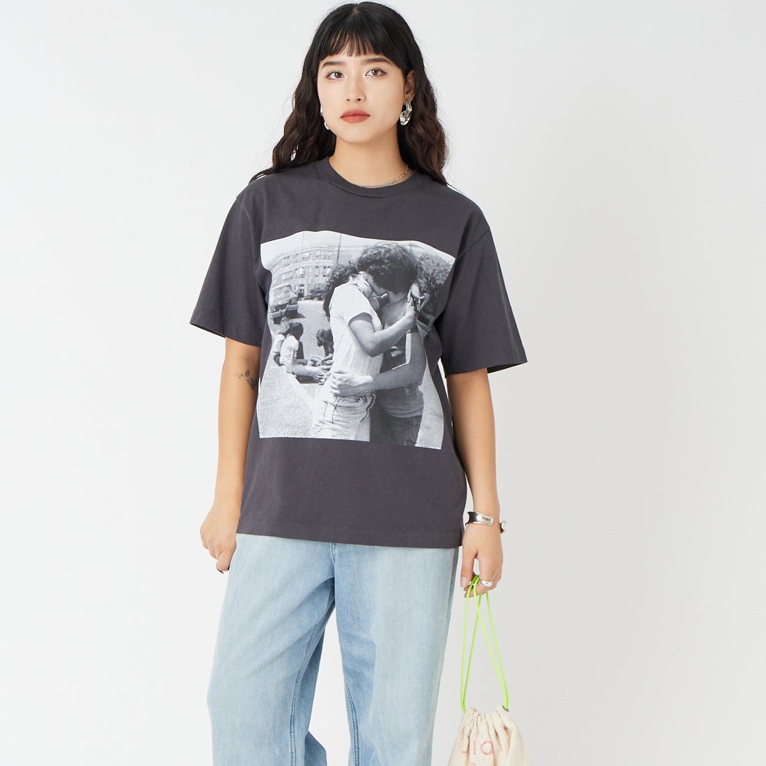 WALLA WALLA SPORT [ワラワラスポーツ] ショートスリーブ フォトプリント丸胴Tシャツ [PRINTABLE-TUBE-TEE] KISS &&モデル身長：162cm 着用サイズ：S&&