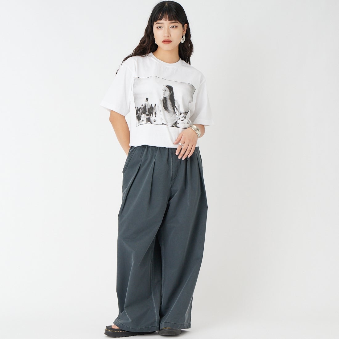 WALLA WALLA SPORT [ワラワラスポーツ] ショートスリーブ フォトプリント丸胴Tシャツ [PRINTABLE-TUBE-TEE] PRISCILLA &&モデル身長：162cm 着用サイズ：S&&