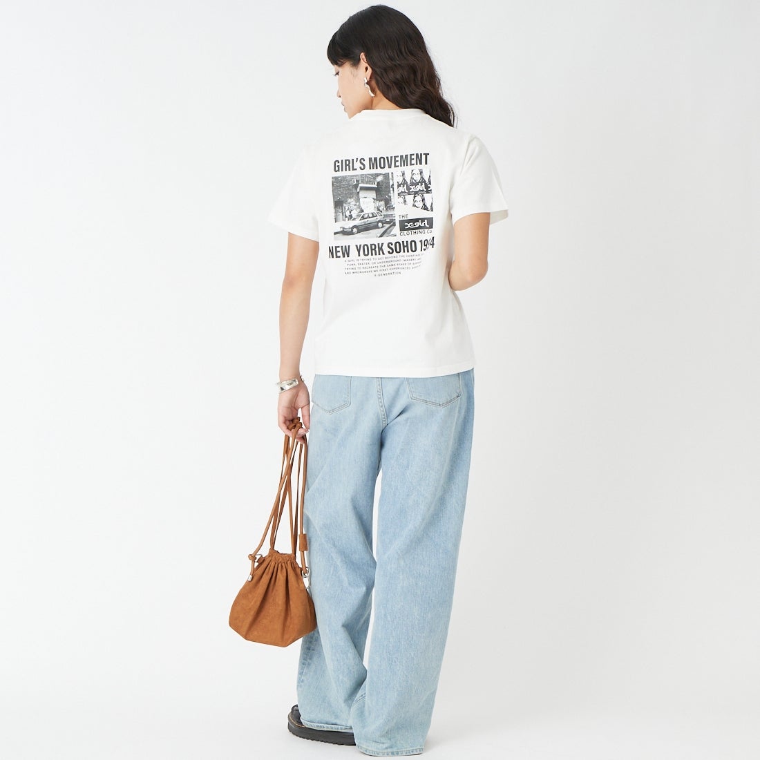 X-girl [エックスガール] ヒストリー ショートスリーブTシャツ [105262011027] WHITE &&モデル身長：162cm 着用サイズ：M&&