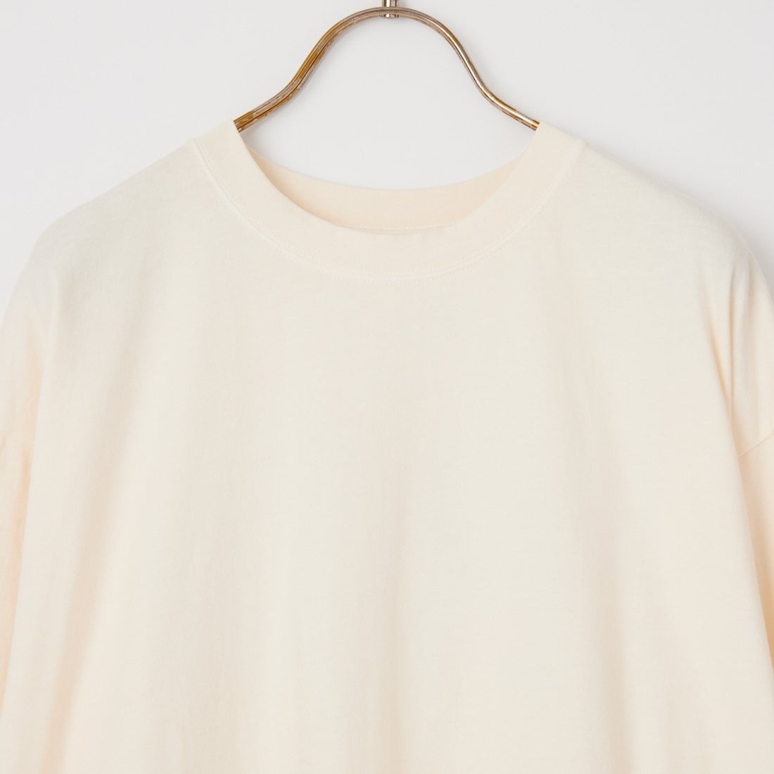 ESTROISLOSE [エストゥロワルーズ] インディゴ天竺×ピグメントダイ 裾フリルTシャツ [EC26203] 04 IVORY
