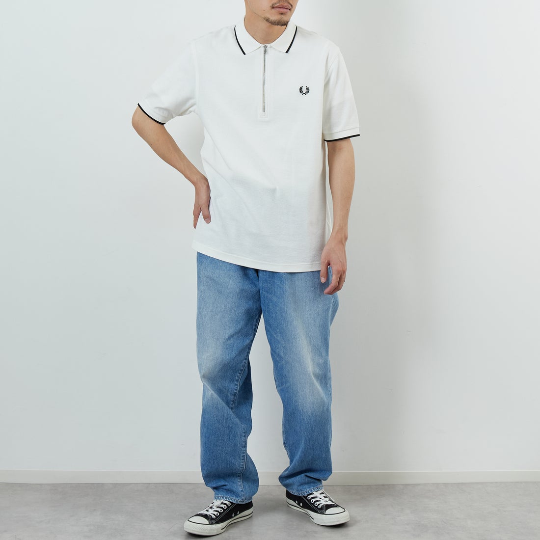 FRED PERRY [フレッドペリー] クレープピケポロシャツ [M2480] 129 SNOW W &&モデル身長：168cm 着用サイズ：M&&