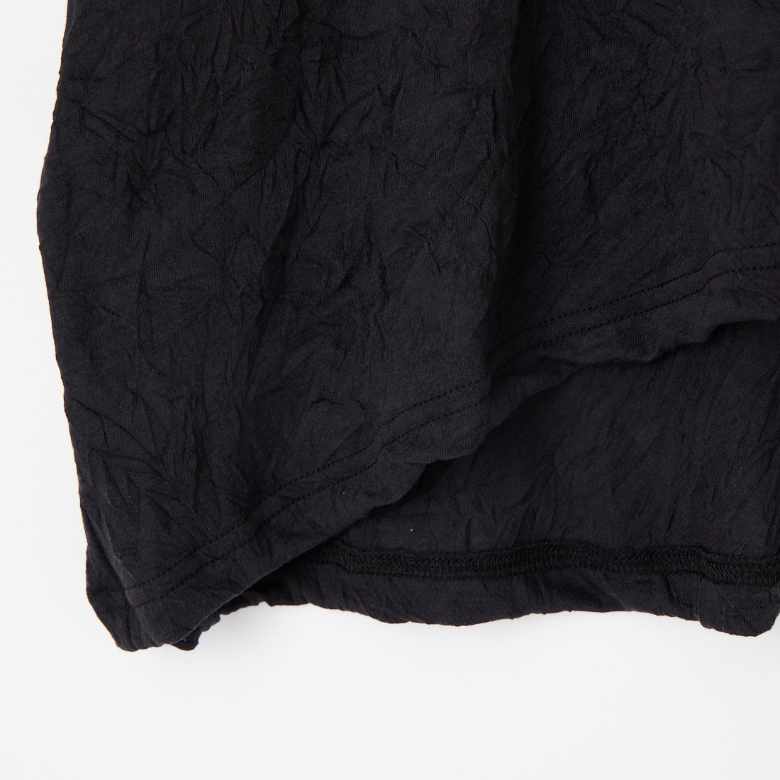 tumugu: [ツムグ] ワッシャーライトプリントTシャツ [TC26208] 99 BLACK