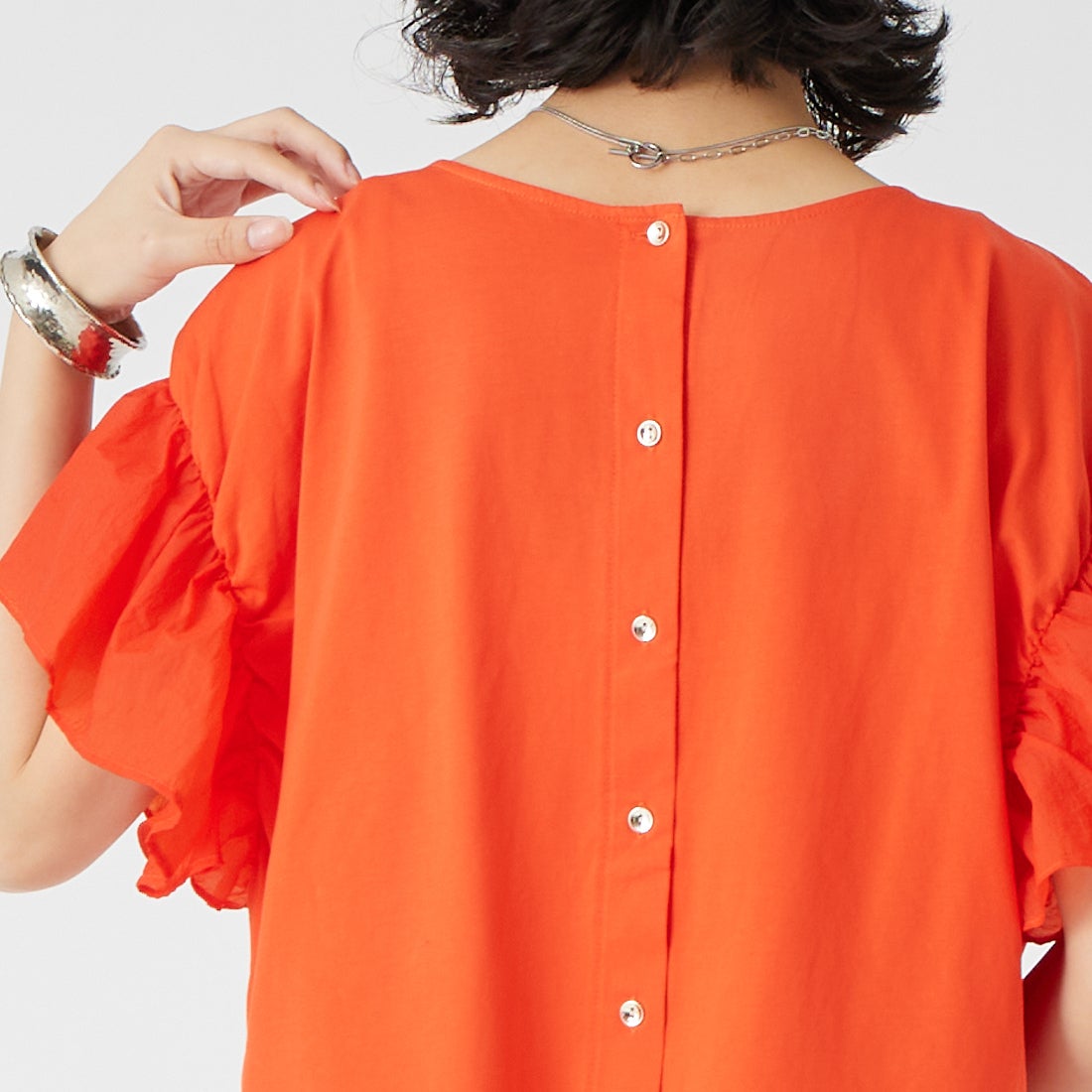 Jf Ready Made [ジェイエフレディメイド] コットンシルケット天竺 2WAY袖フリルTシャツ [736319] ｵﾚﾝｼﾞ &&モデル身長：162cm 着用サイズ：F&&
