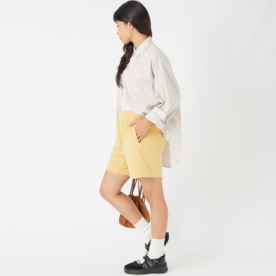REMI RELIEF [レミレリーフ] SP加工裏毛ショーツ [RN3036SDQ] YELLOW &&モデル身長：162cm 着用サイズ：S&&