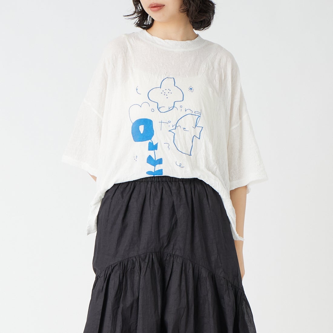tumugu: [ツムグ] ワッシャーライト プリントTシャツ [TC26209] 02 OFF &&モデル身長：162cm 着用サイズ：F&&