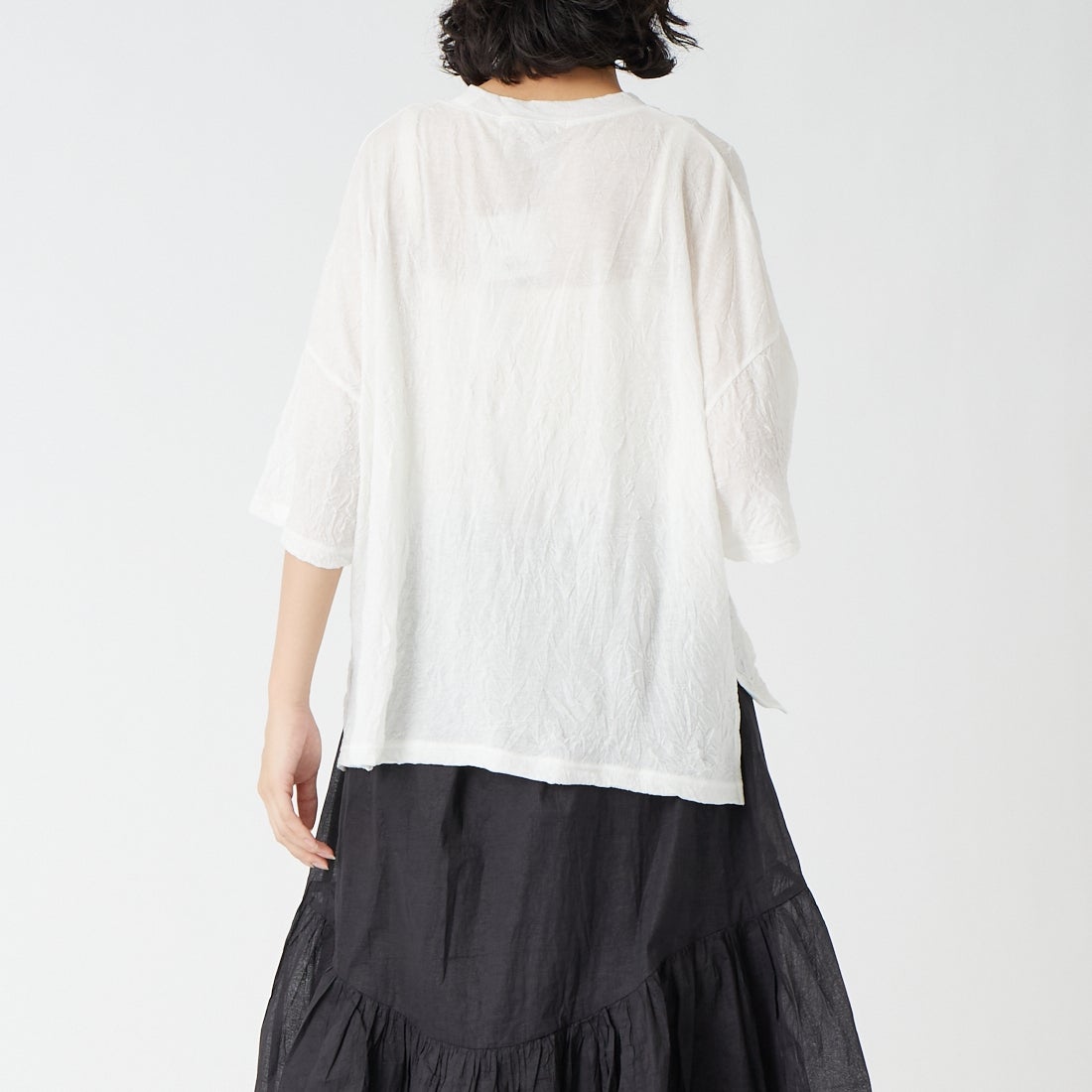 tumugu: [ツムグ] ワッシャーライト プリントTシャツ [TC26209] 02 OFF &&モデル身長：162cm 着用サイズ：F&&