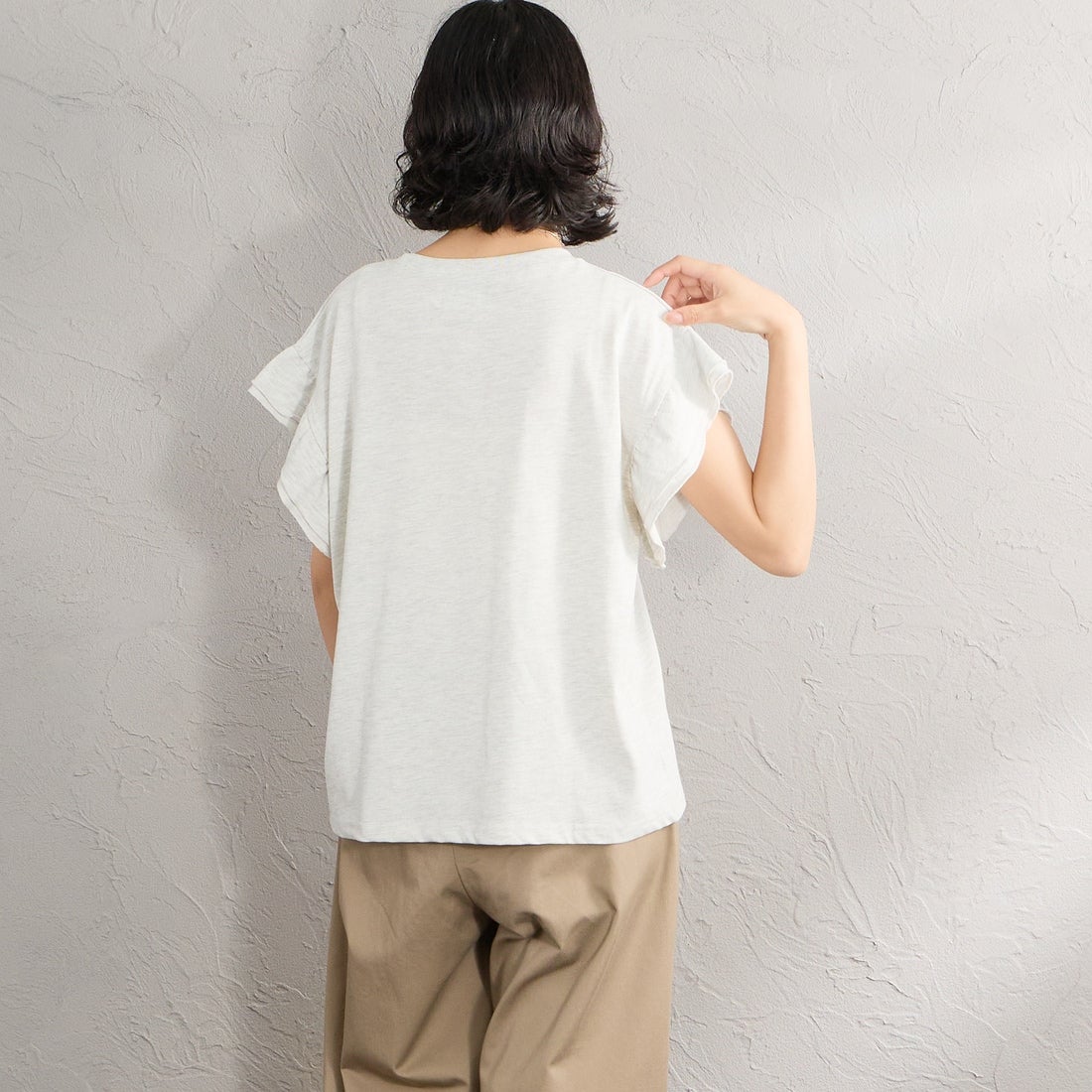 THE FOX [ザフォックス] 別注 ワンポイントロゴ 袖フリルカットソー [JFL26SS-08-JF] ASH &&モデル身長：162cm 着用サイズ：F&&