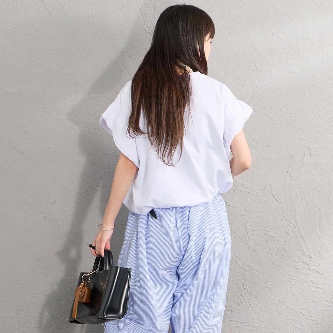 THE FOX [ザフォックス] 別注 ワンポイントロゴ 袖フリルカットソー [JFL26SS-08-JF] WHITE &&モデル身長：150cm 着用サイズ：F&&
