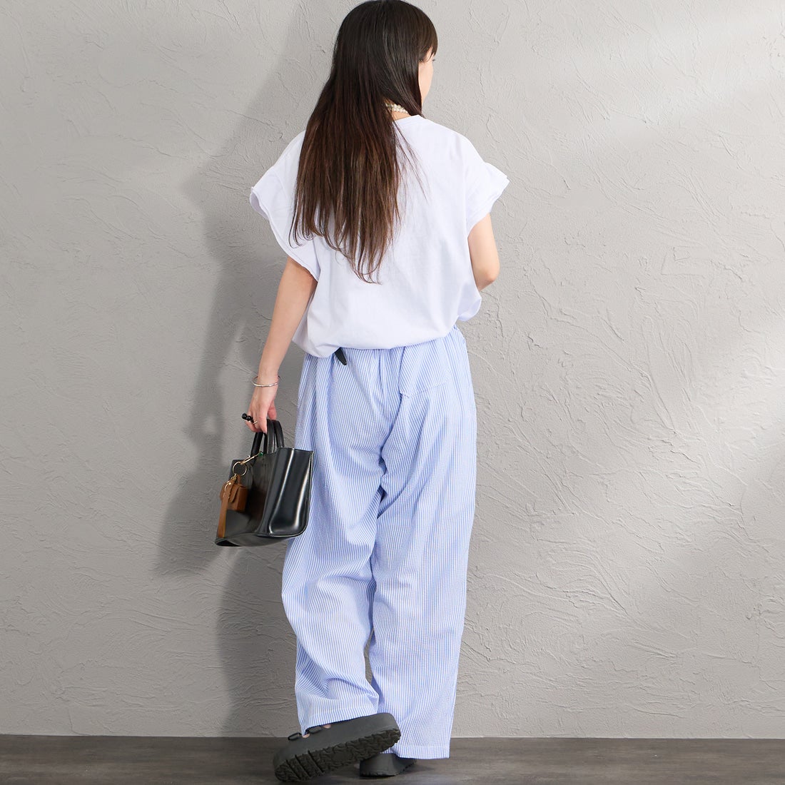 THE FOX [ザフォックス] 別注 ワンポイントロゴ 袖フリルカットソー [JFL26SS-08-JF] WHITE &&モデル身長：150cm 着用サイズ：F&&