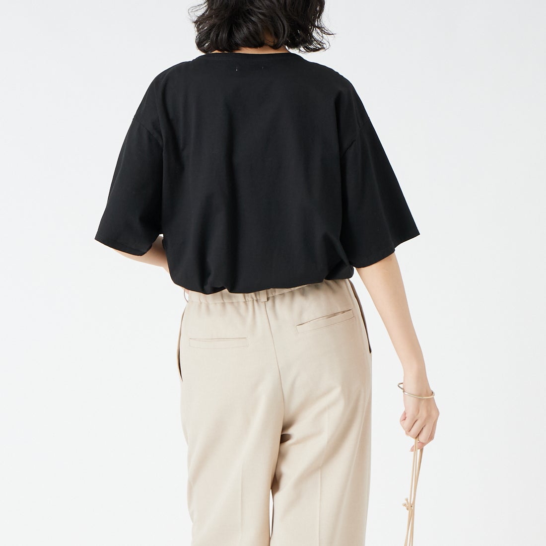 Commencement [コメンスメント] Aライン ショートスリーブTシャツ [C-327] BLACK &&モデル身長：162cm 着用サイズ：F&&