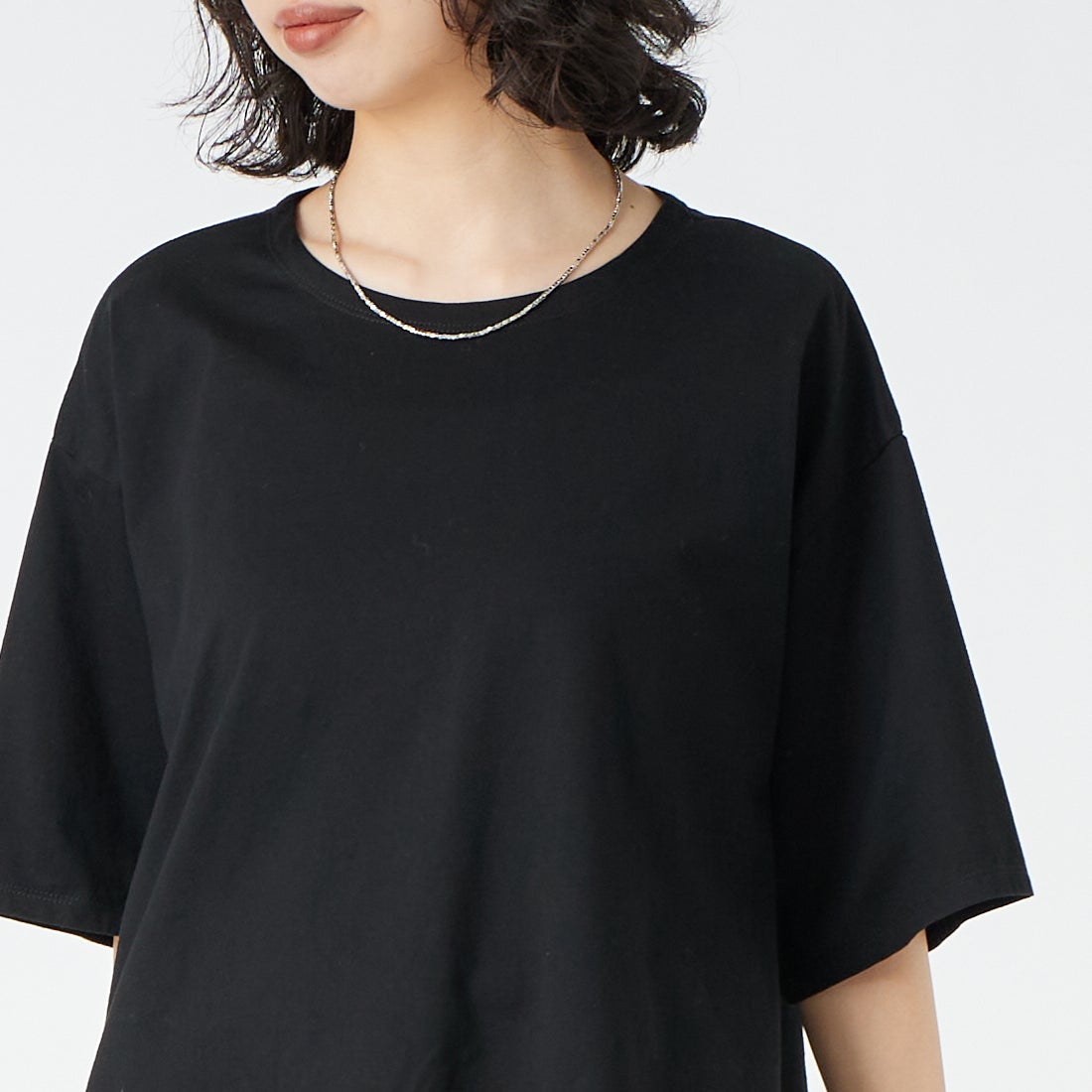 Commencement [コメンスメント] Aライン ショートスリーブTシャツ [C-327] BLACK &&モデル身長：162cm 着用サイズ：F&&
