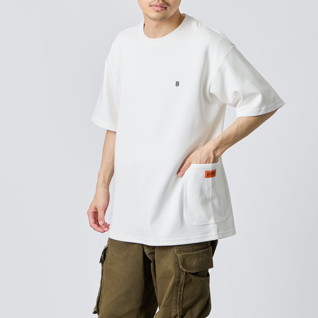 OFF WHITE&&モデル身長：168cm 着用サイズ：L&&