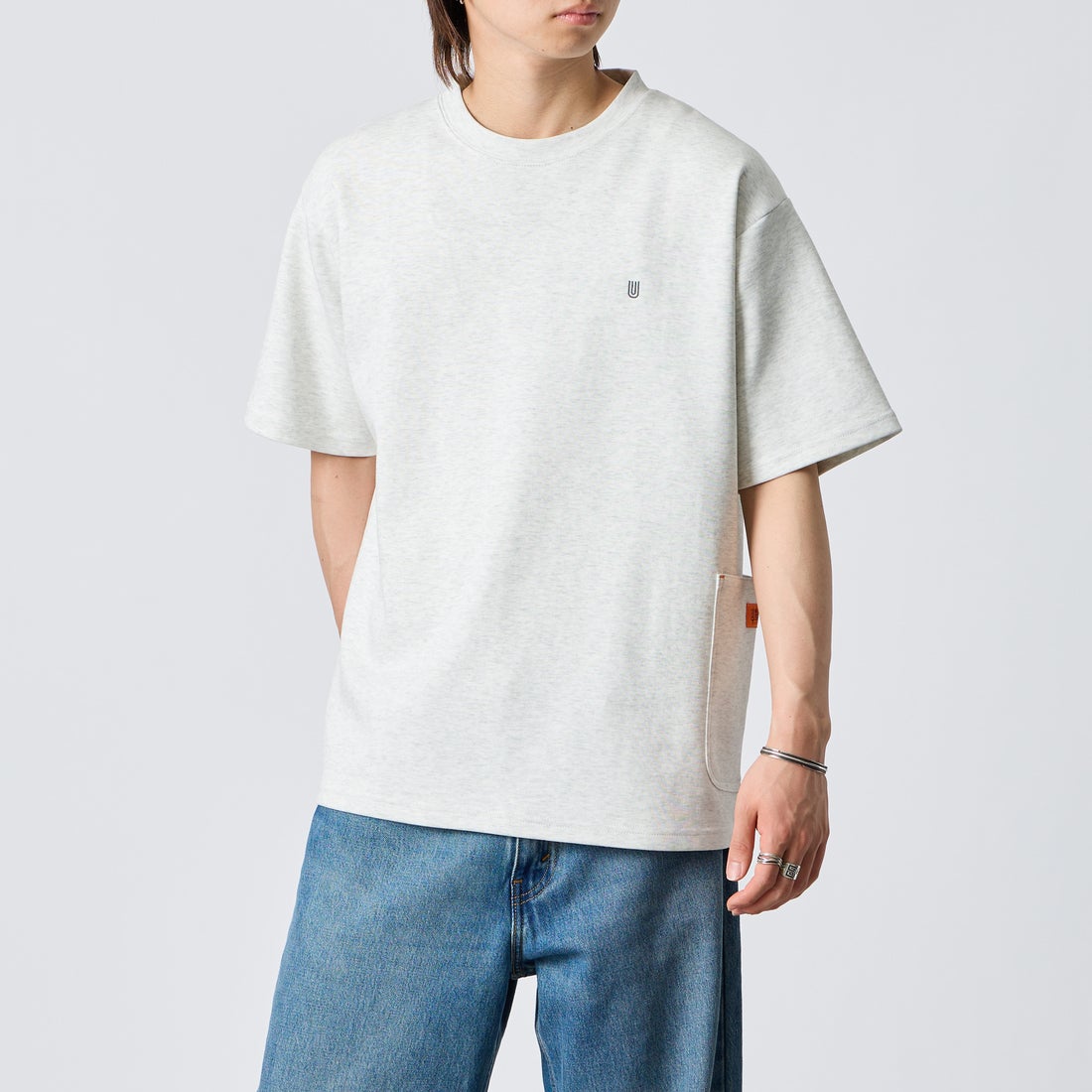 UNIVERSAL OVERALL [ユニバーサルオーバーオール] 別注 ポンチカバーオールTシャツ [U2611279IN-JF] ASH &&モデル身長：177cm 着用サイズ：M&&