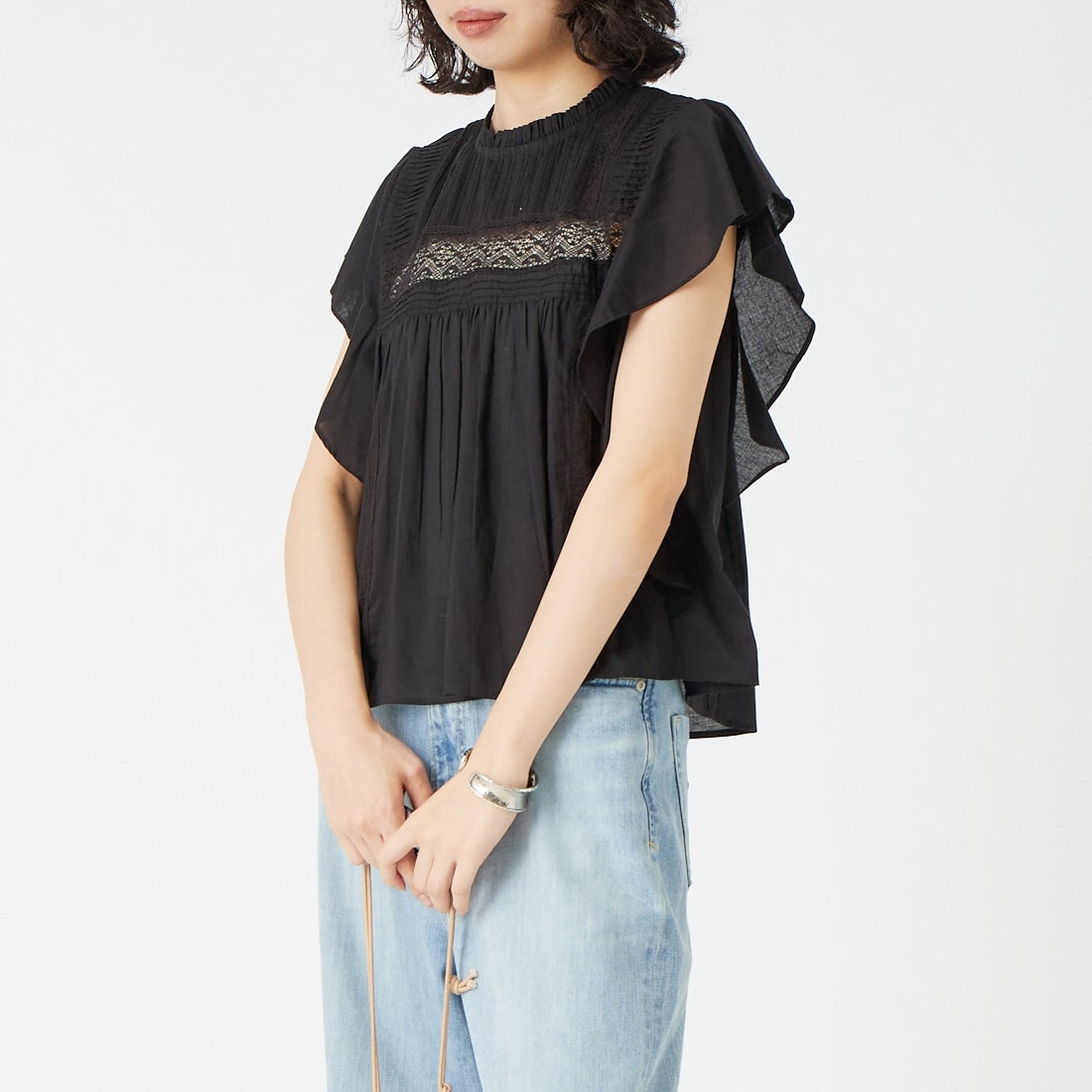 Jeans Factory Clothes [ジーンズファクトリークローズ] コットンフリルブラウス [25588-BJ] BLACK &&モデル身長：162cm 着用サイズ：F&&