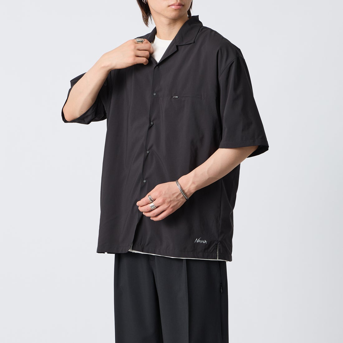 NANGA [ナンガ] PLC エクスカーション ショートスリーブシャツ [N2610-1J120A] BLK &&モデル身長：177cm 着用サイズ：L&&