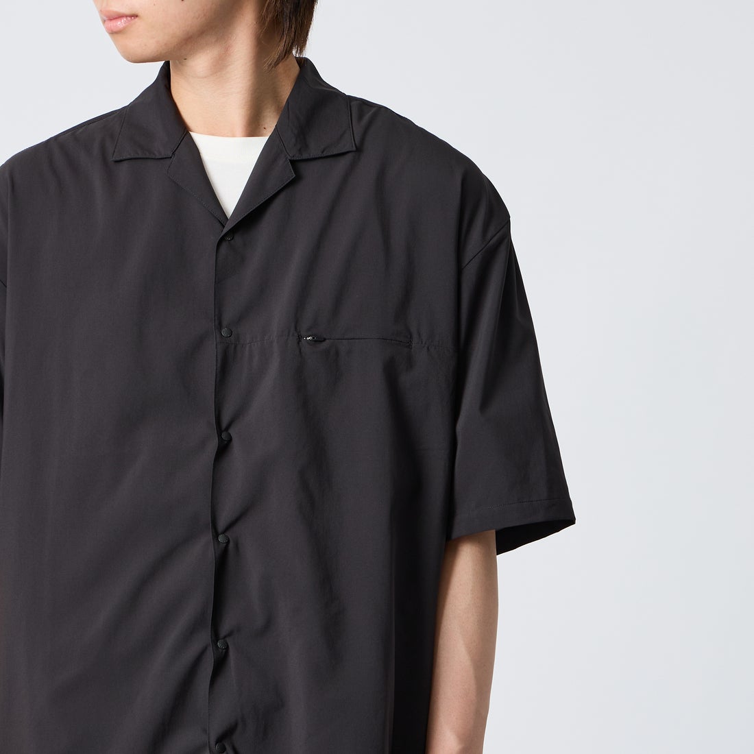 NANGA [ナンガ] PLC エクスカーション ショートスリーブシャツ [N2610-1J120A] BLK &&モデル身長：177cm 着用サイズ：L&&