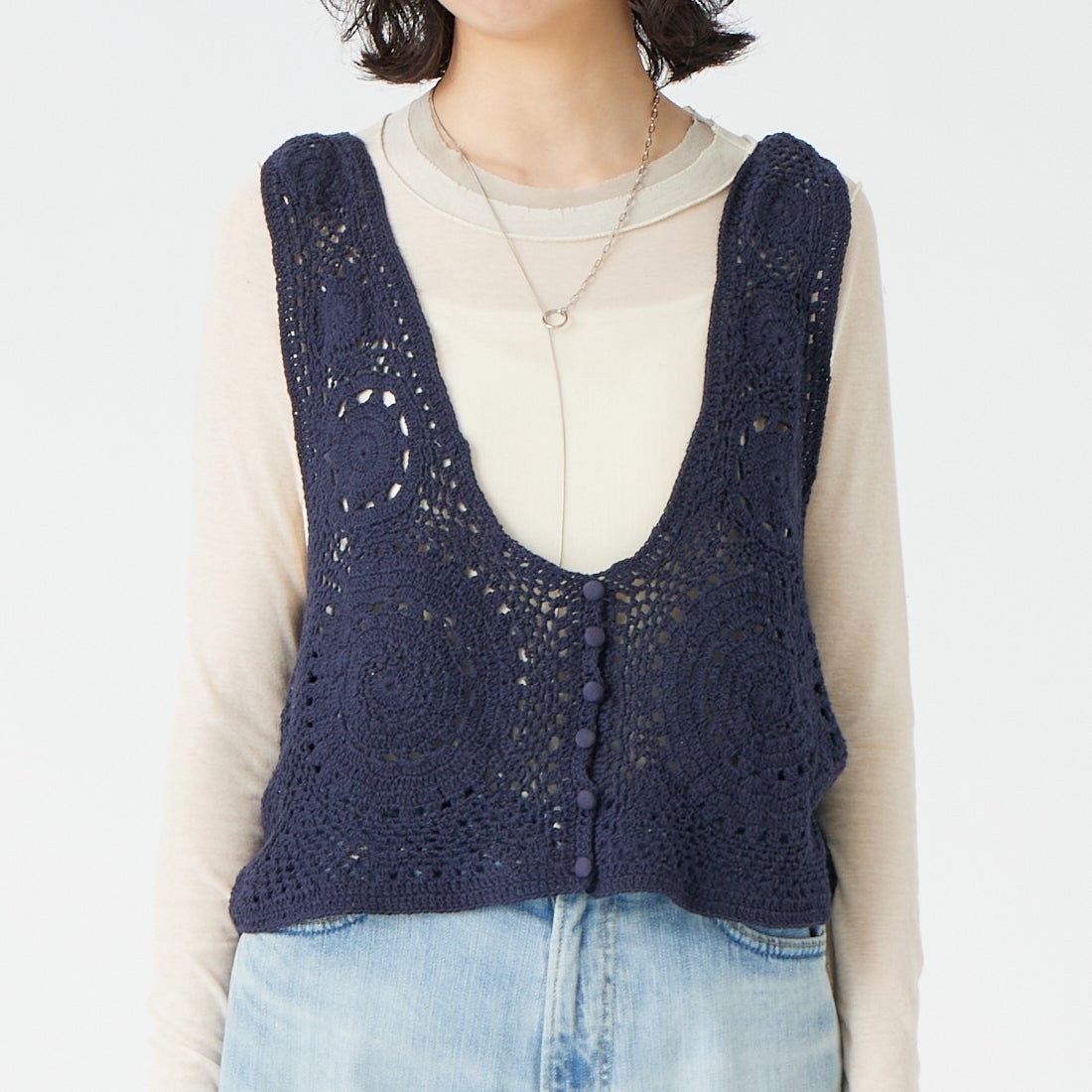 Jeans Factory Clothes [ジーンズファクトリークローズ] クロシェレースベスト [12636-PF] NAVY &&モデル身長：162cm 着用サイズ：F&&