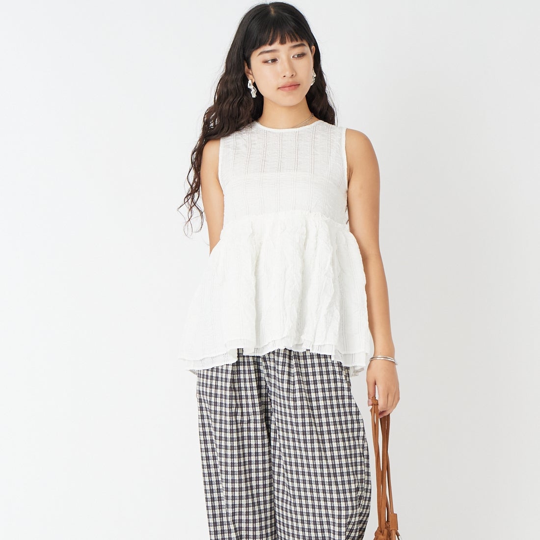 OFF WHITE&&モデル身長：162cm 着用サイズ：F&&