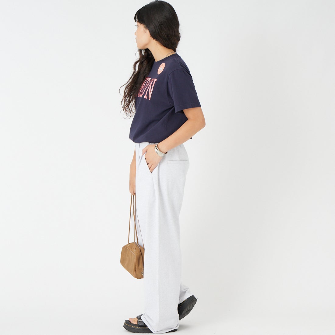 Jeans Factory Clothes [ジーンズファクトリークローズ] 16/2 タックスウェットパンツ [2621-418IN] ASH &&モデル身長：162cm 着用サイズ：S&&